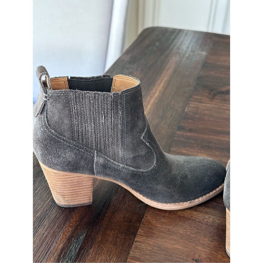 Women’s Dolce Vita Jones Booties in gray suede - Picture 4 of 9